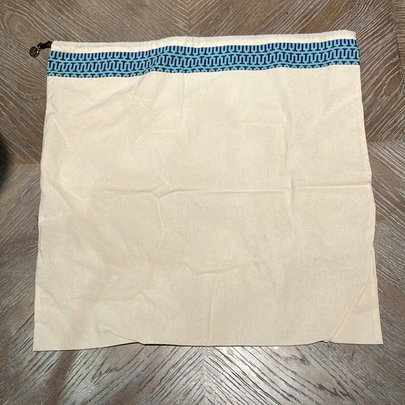 Tory Burch Other - EUC Tory Burch Dust Cover Bag Blue Trim Shoe Purse 23” X 23”